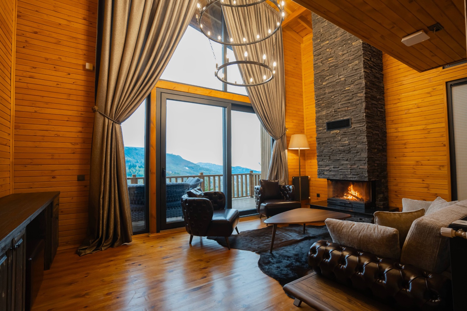 Sapanca Jakuzili Bungalov - Göl Manzaralı Lüks Konaklama - Görsel 1