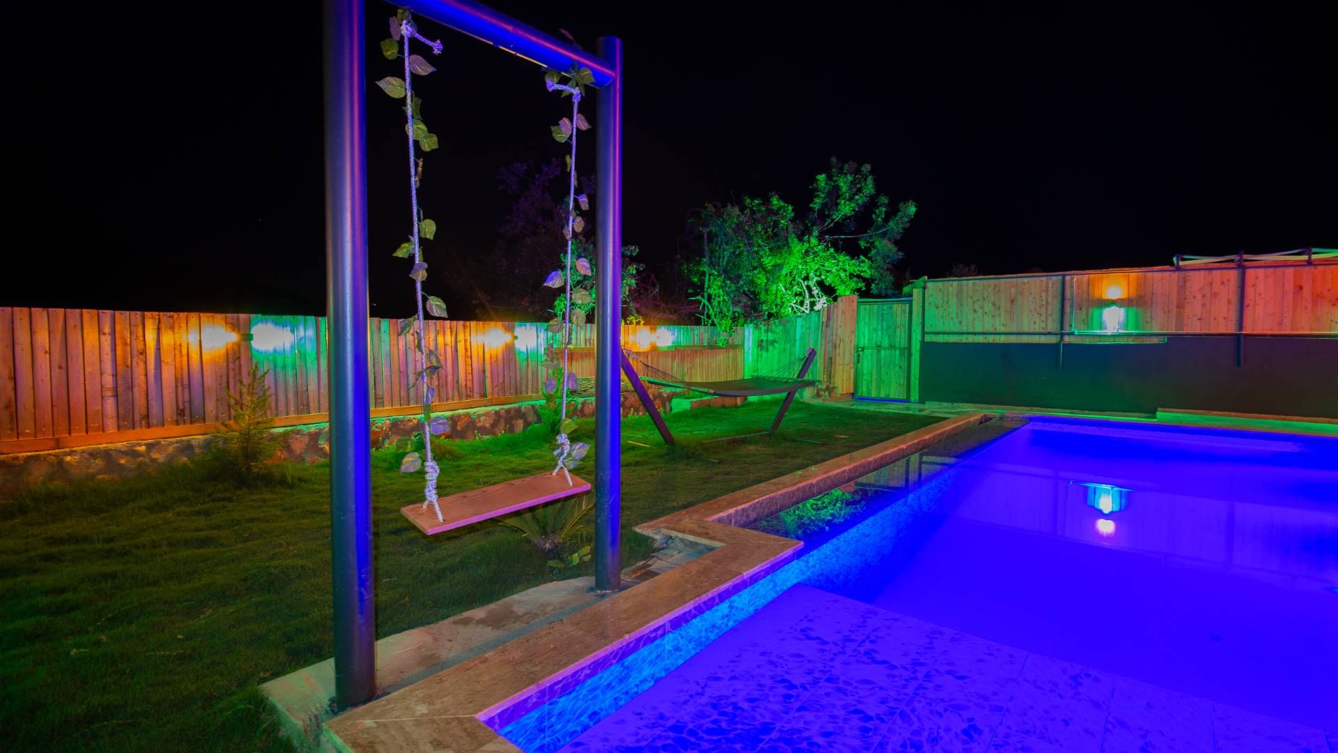 Sapanca Jakuzili Bungalov - Göl Manzaralı Lüks Konaklama - Görsel 2