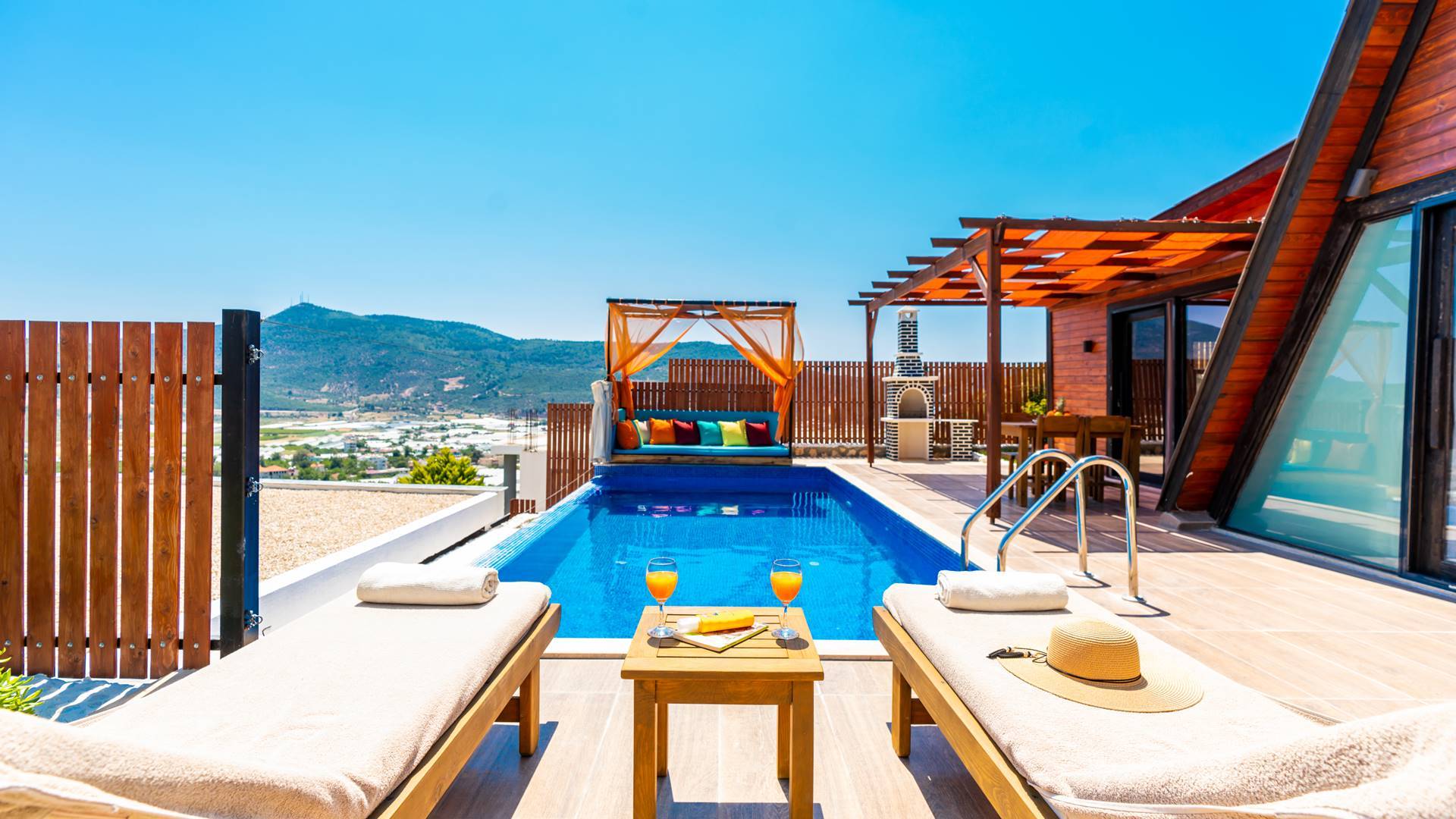 Sapanca Jakuzili Şömineli Bungalov - İkisi Bir Arada - Görsel 3