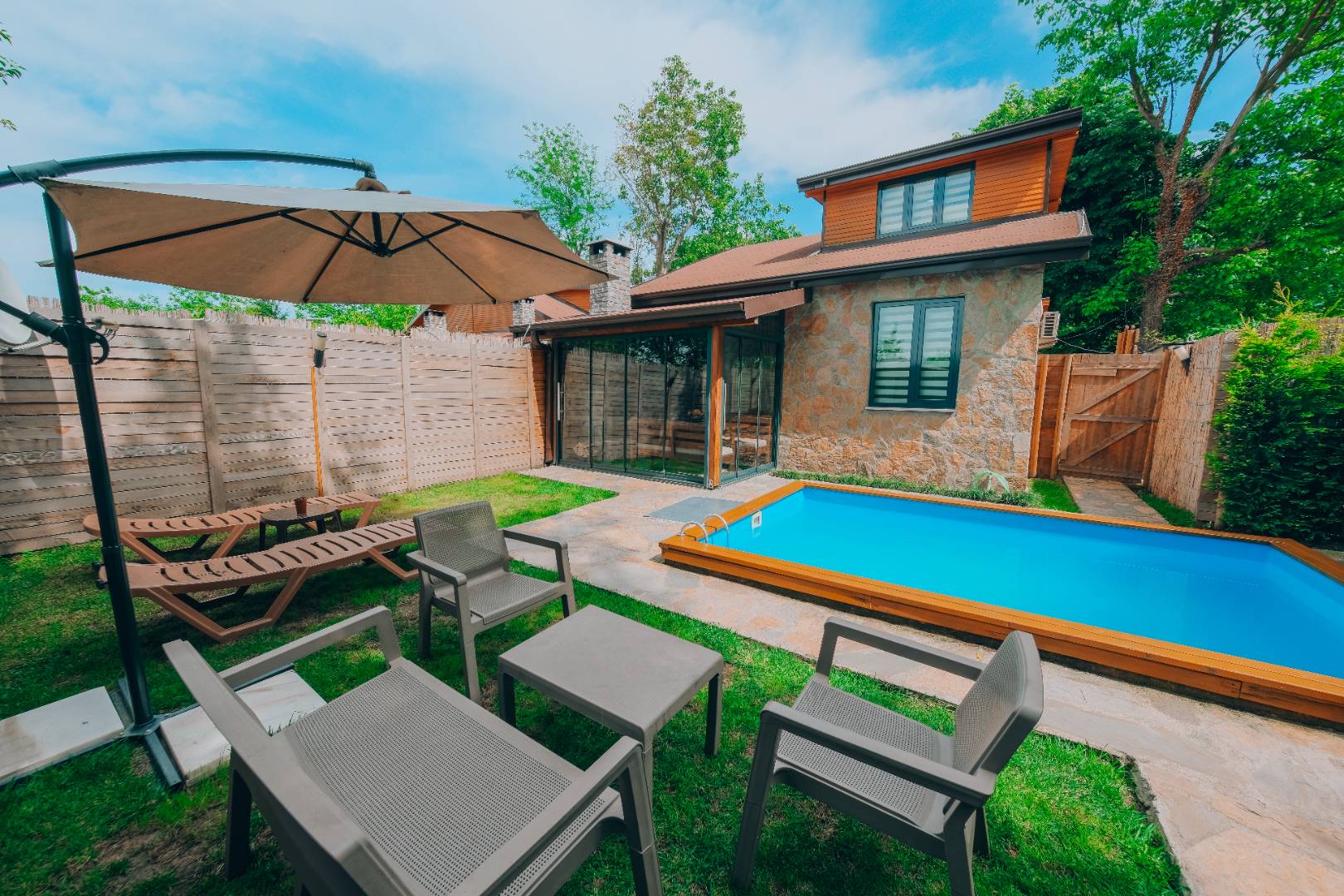 Kalkan Aile Villası - Geniş Bahçe ve Havuz - Görsel 1