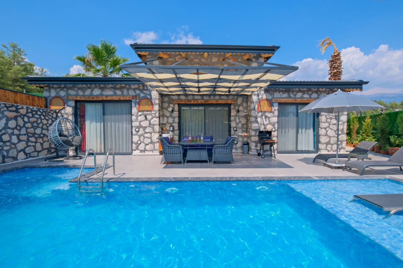 Bodrum Denize Sıfır Villa - Özel Plaj Erişimi - Görsel 2