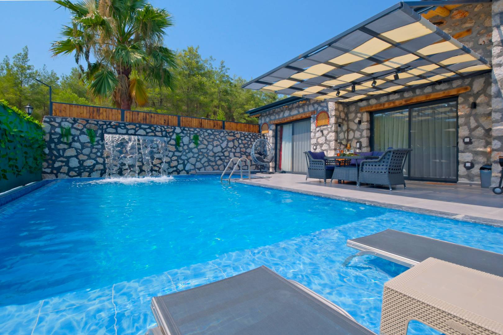 Bodrum Denize Sıfır Villa - Özel Plaj Erişimi - Görsel 4