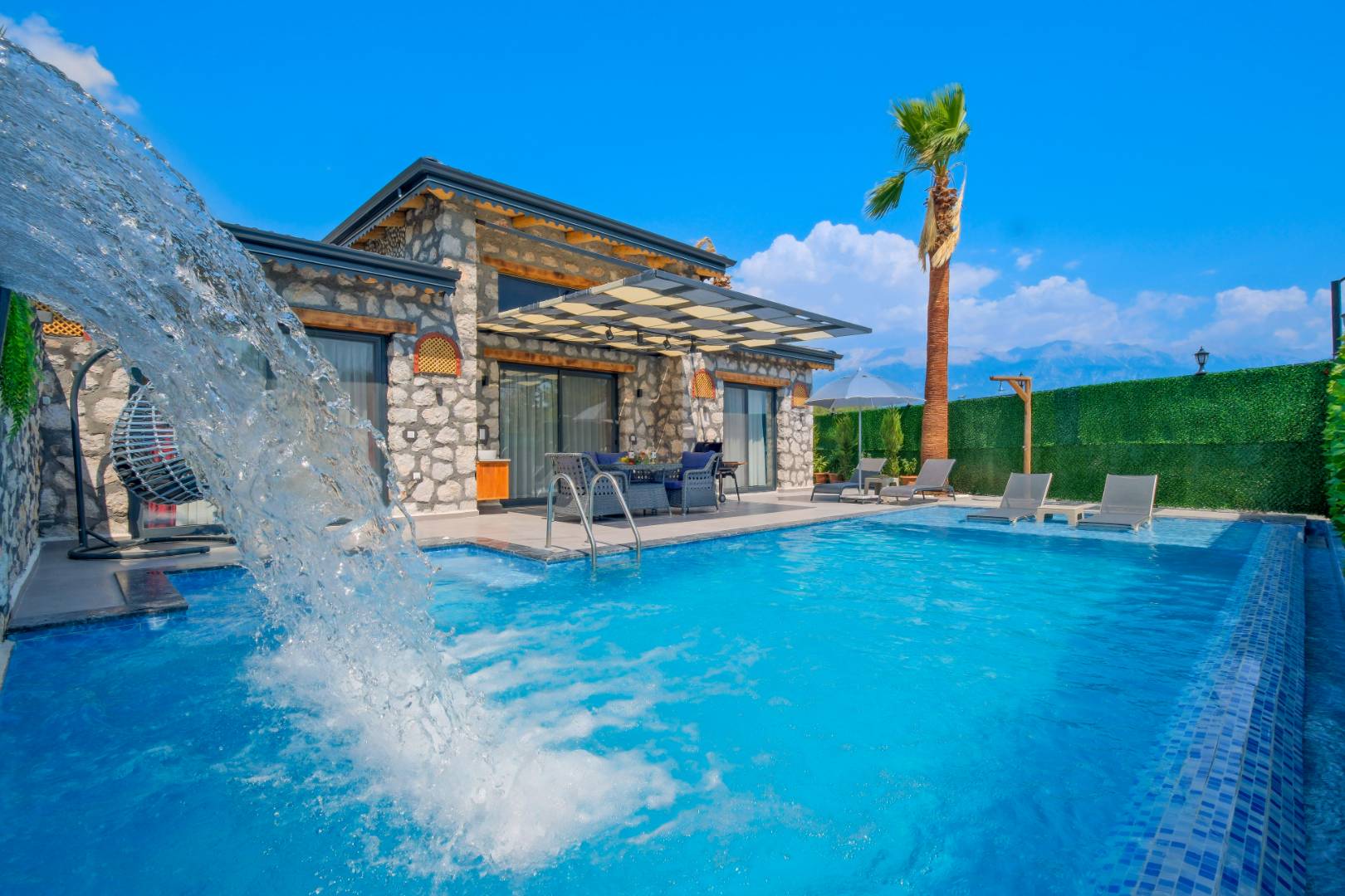 Bodrum Denize Sıfır Villa - Özel Plaj Erişimi