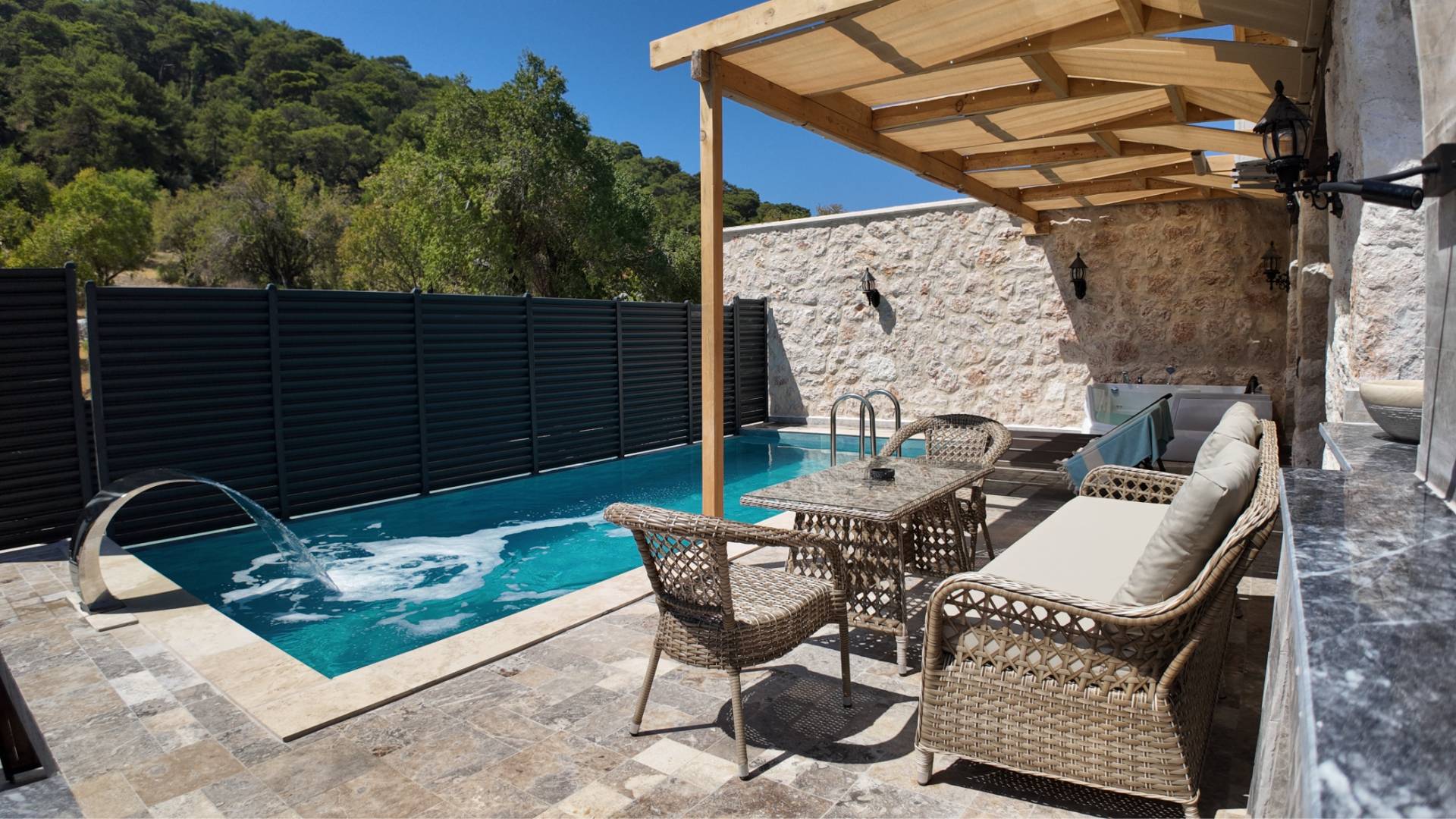 Kaş Denize Sıfır Villa - Plaj Erişimi - Görsel 2