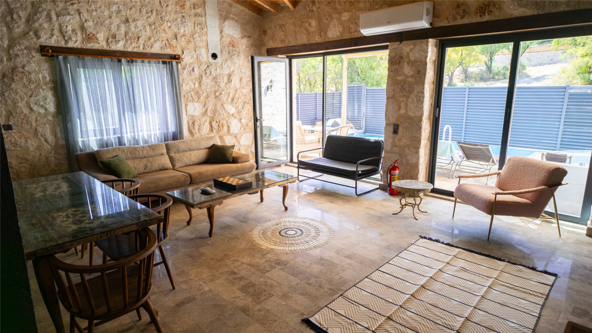 Kaş Denize Sıfır Villa - Plaj Erişimi - Görsel 3